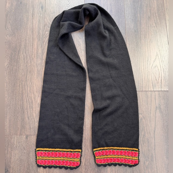 Wool and crochet scarf Made in Peru - Picture 2 of 5